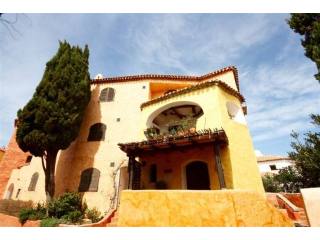 1 Bedroom - Apartment - For Sale