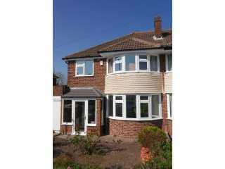 3 Bedrooms - Semi Detached - Water..
