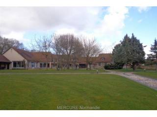 8 bedroom House For Sale: 27000 ANET