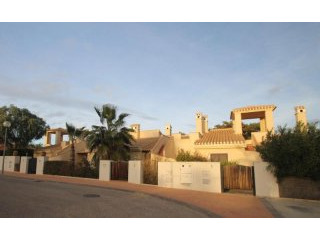 2 Bedrooms - Villa - Murcia - For Sale