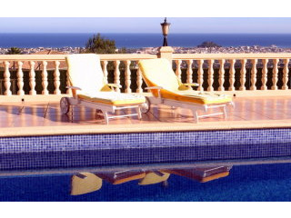 Classical Two-Storey Villa In Marquesa..