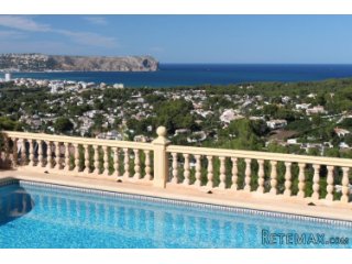 Magnificent villa for sale located in a popular area of..
