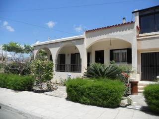 Three bedroom bungalow for rent..