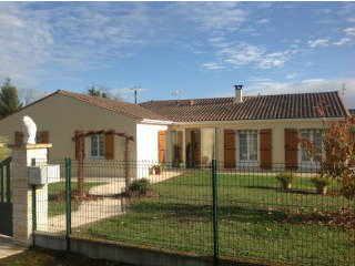 Single-storey 4 Bedroom House With..