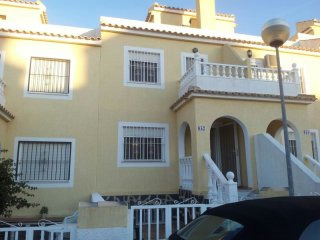 3 Bedrooms - Townhouse - Alicante - For..