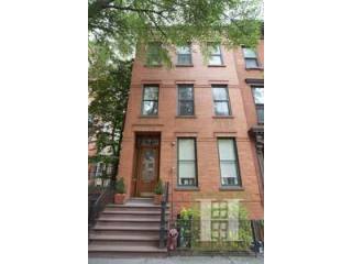 3 bedroom Apartment For Sale: 297 .5..