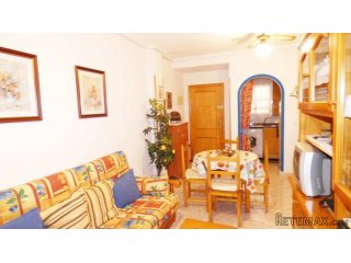 Apartamento 2 dormitorios en planta baja, amueblado y..