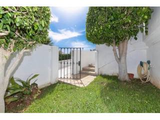 3 bedroom town house for sale