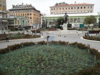 Rijeka-stan u centru(kod kazališta)