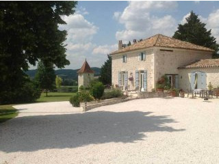 Handsome Country Ensemble In 18 Acres..