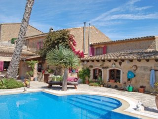 Charming Townhouse With A Stunning..