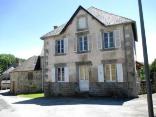 House in Nice Countryside Location