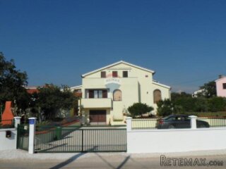 ISTRA, NOVA VAS - Kuća s bazenom i apartmanom