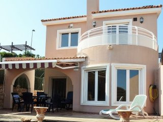 South Facing 3 Bedroom Villa With..