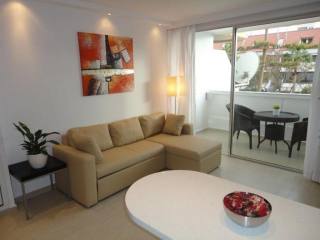 Apartment For Sale in Playa De Las..