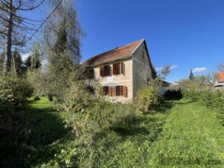 Ogulin, Josipdol - kuća s velikom okućnicom