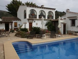 4 Bedrooms - Finca - Alicante - For Sale