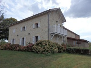 Attractive Stone House With Swimming..