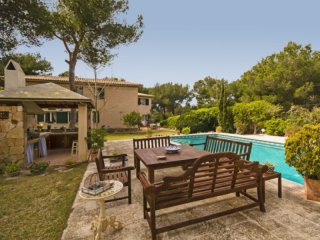 Private Villa Overlooking The Green..