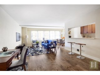 1 bedroom Apartment For Sale: WEDGWOOD..