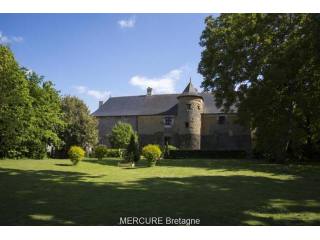 4 bedroom Manor House For Sale: 35190..