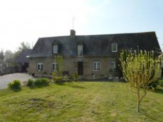 Large Rural Farmhouse on 3/4 Acre Plot