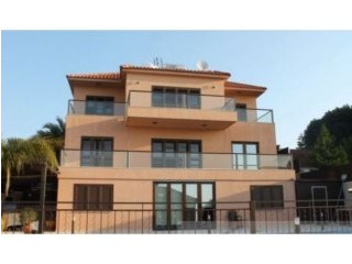 House for rent in Green Area