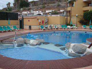 Oasis Mango, Los Cristianos, 38660..