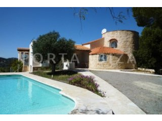 Huge villa with amazing sea views
