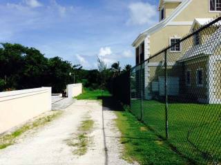 Singlefamilyvacant - On offer is a..