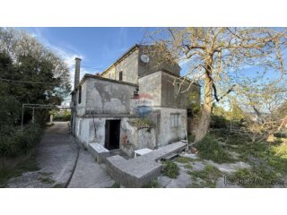 Lošinj, Nerezine, Kuća za adaptaciju