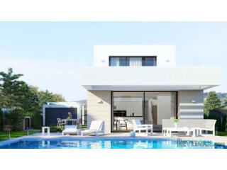 On an average plot of 435m² and located within 200 metres..