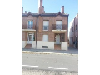 Vivienda adosada en venta en Segovia..