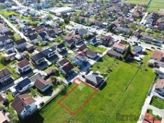 Zagreb, Sesvete - zemljište s građevinskom dozvolom i projek