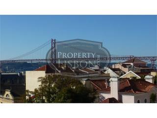 Spacious T7 Lisbon Apartment with..