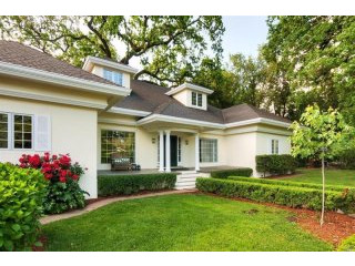 7 bedroom House For Sale: 64 Fern Lane..