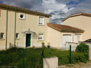 Two Bedroomed House In Ruffec