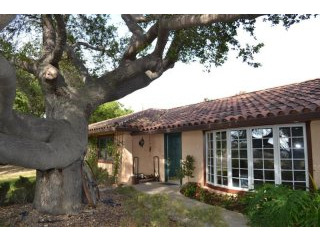 3 bedroom House For Sale: 3231 Live Oak..