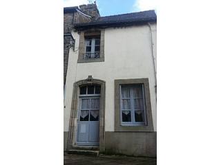 Two bed character 'pied a terre'