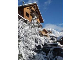Excellent 2 bed apartment, just a few..