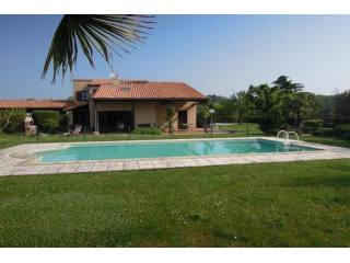 4 bedroom House For Sale: 86190 QUINCAY