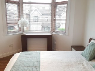 56 - 343 Durnsford Road R4