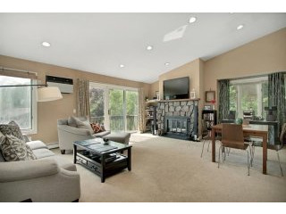 1 bedroom House For Sale: 261 West..