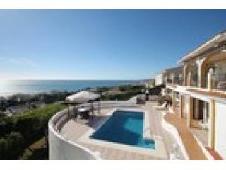 4 Bedrooms - Villa - Malaga - For Sale