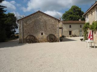 Maison, 6 gites et piscine - proche..
