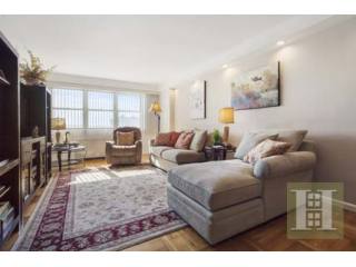 2 bedroom Apartment For Sale: 102 -30..