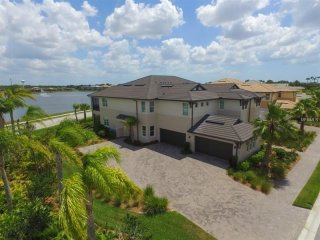3 bedroom Town House For Sale: 1255..