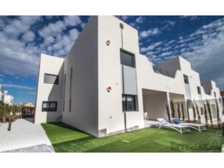 This beautiful project in Orihuela Costa comes in houses in..