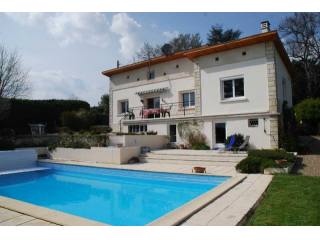 Smart Contemorary House In An Acre With..