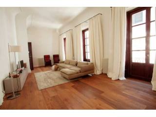 Great Apartment Located In The Old Town..